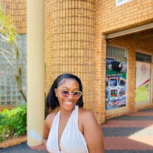 Hlompho