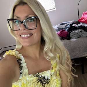 Dee