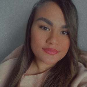 Shaniah W
