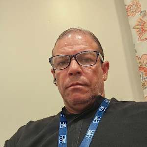 Earl Carter