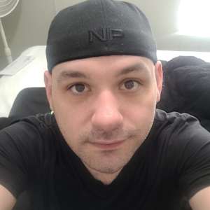 DJ