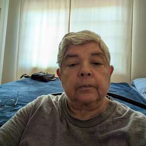 Cynthia L Castillo