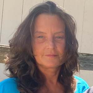 Tina Davies