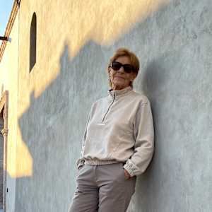 Catherine J Baker