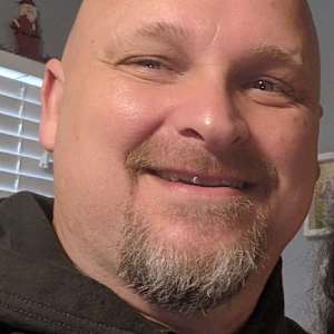 Robert W Smith