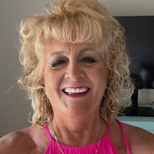 Elaine Esparza