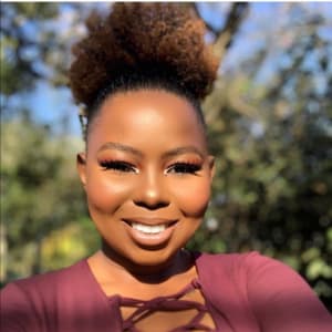 Pumeza Mlondzi