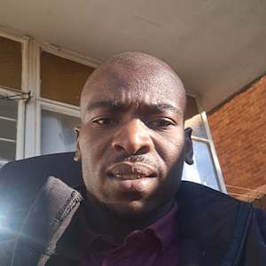 Lungani Jeza