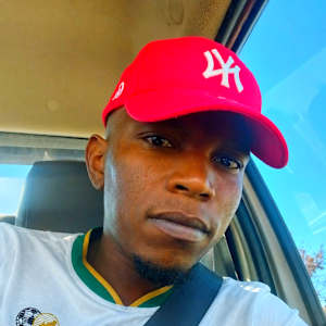 Gcina Cleford Makhiloyi