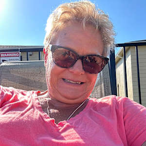 Lori Houseknecht