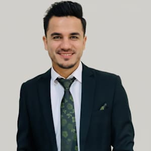 Qais