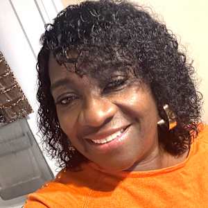 Cathy Ruth