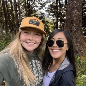 Jenn & Brie