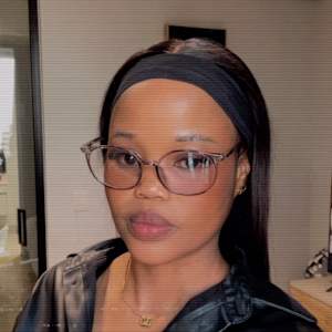 Akhona