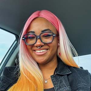 Mia