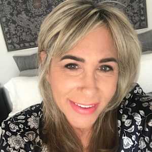 Joan Ross