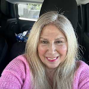 Lois Brownlee