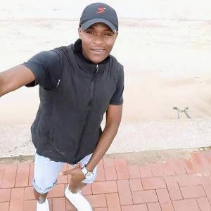 Solomon Motshoane