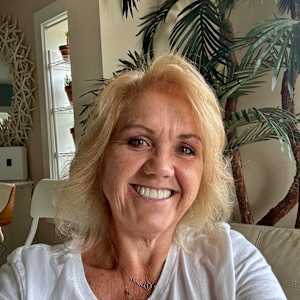 Donna Solomon