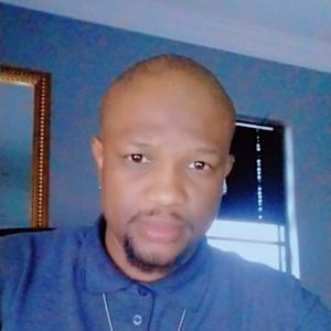 Amos Donald
