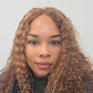 Avay Roberts-Adams