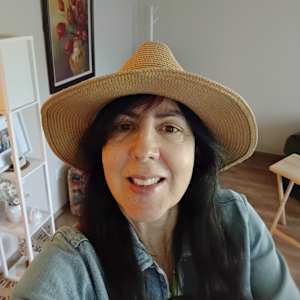 Claudia F