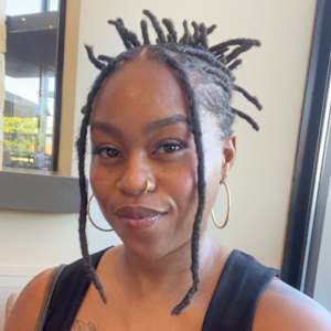 Laloni Laniece
