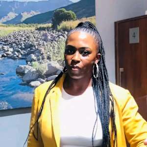 Zanele khake