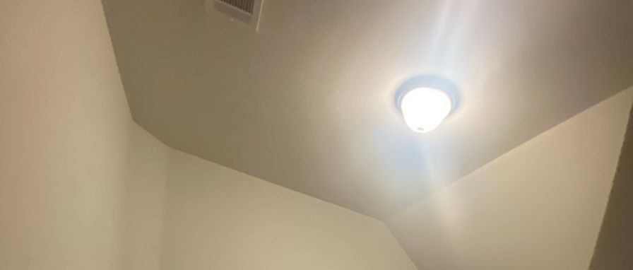 Tunde's room