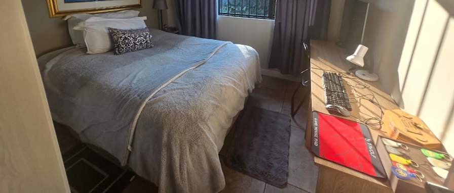 Graham Hodson's room