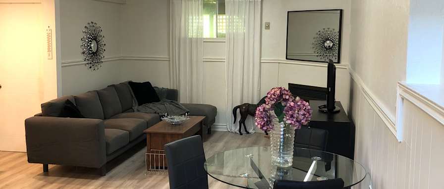 Jen's room