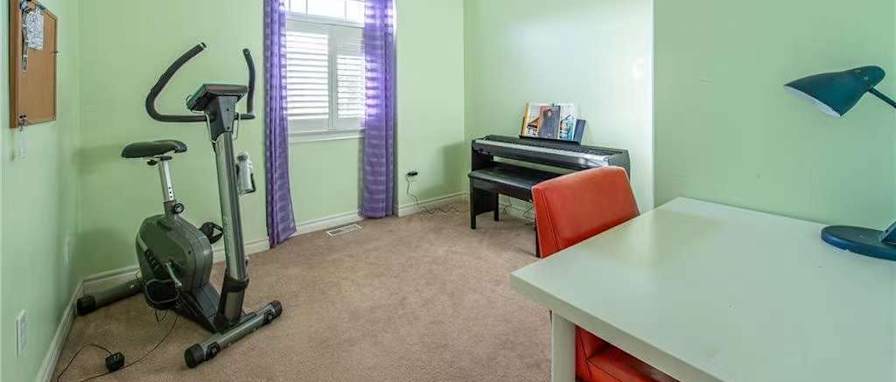 Tracy's room