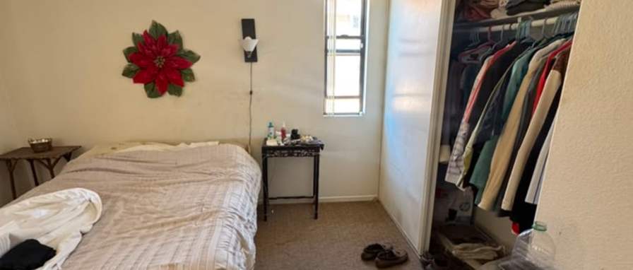 Alejandro Serna's room