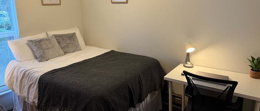Hal Kerimov's room
