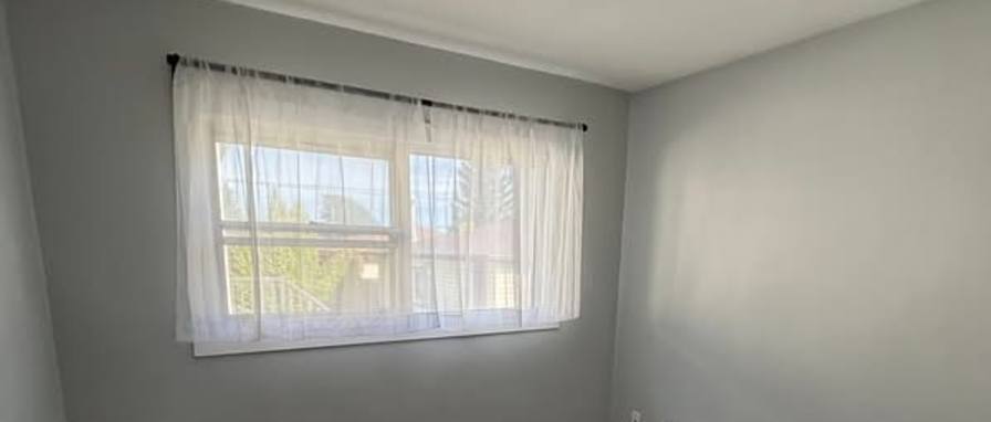 Jade Dumont's room