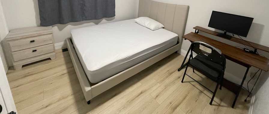 Ziyo's room