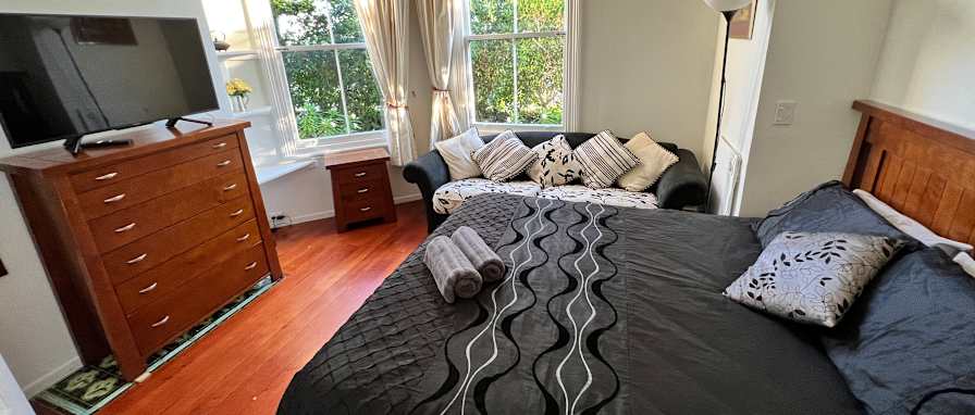 Elmer's room