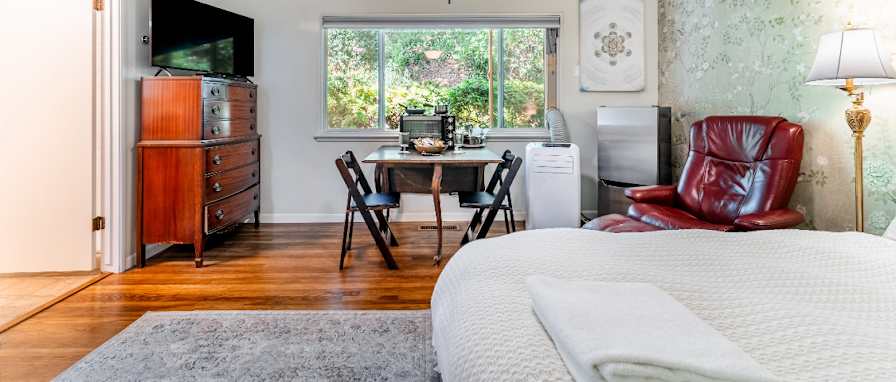 Sage Taylor Kingsley's room
