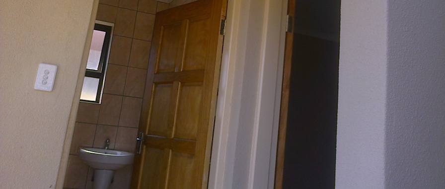 Arnold's room