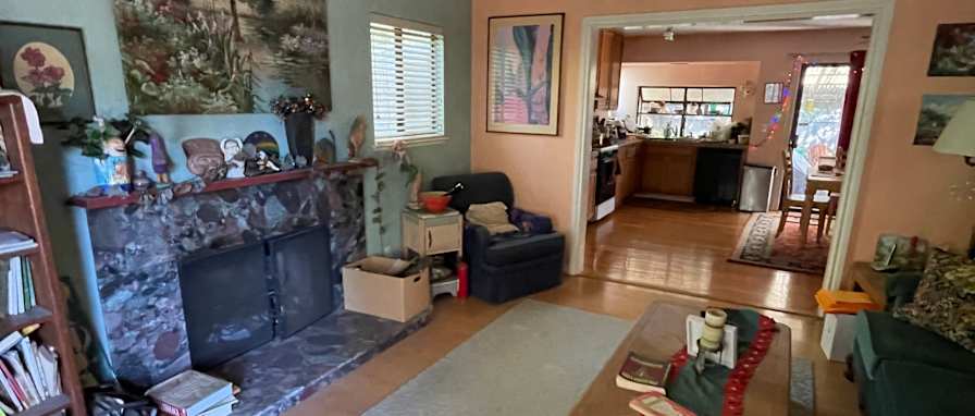 carolyn's room