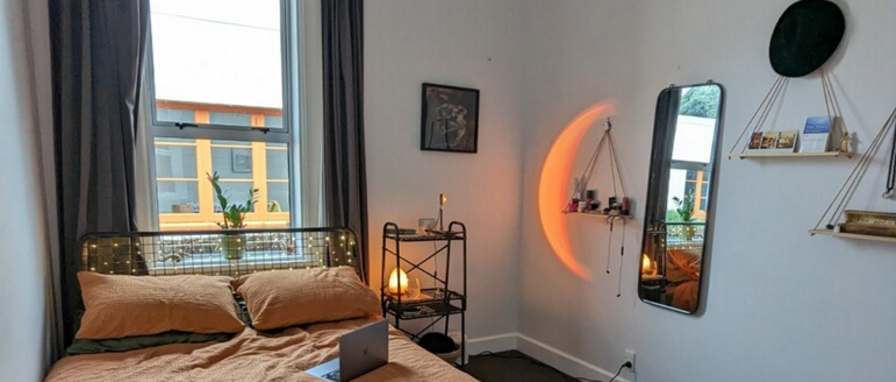 Lesley's room