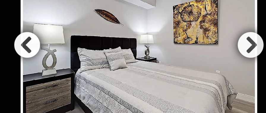 Deandra Dennis's room