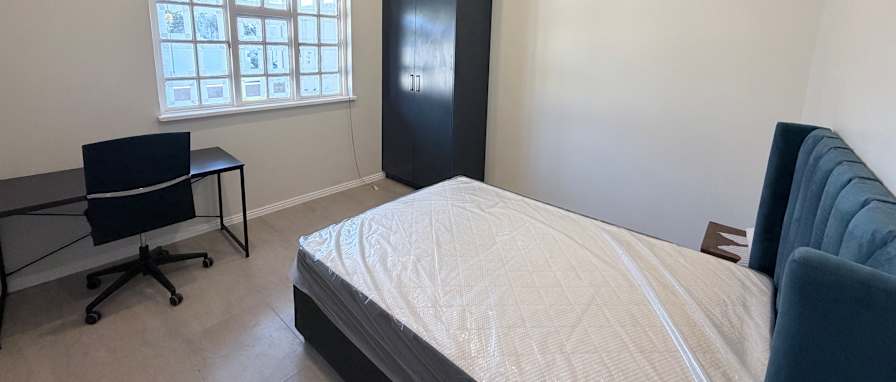Georgios's room