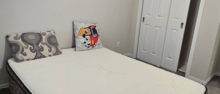 Avinash Kumar Giri's room