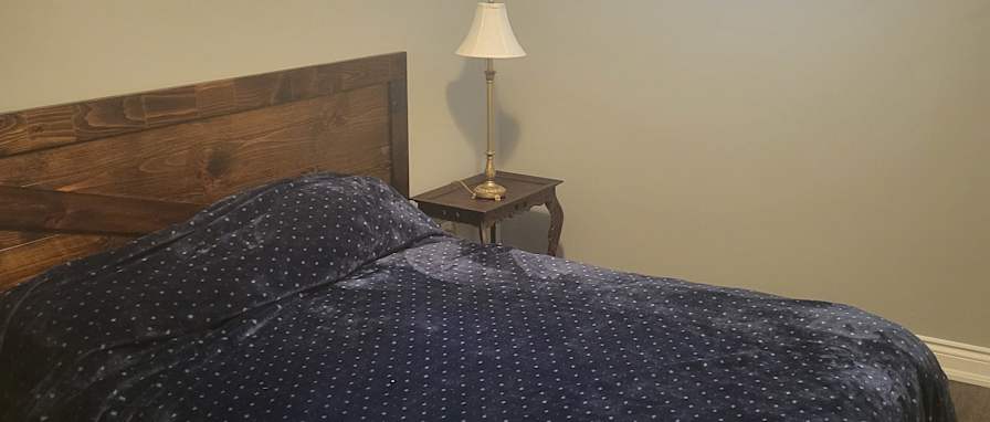 Ross London's room