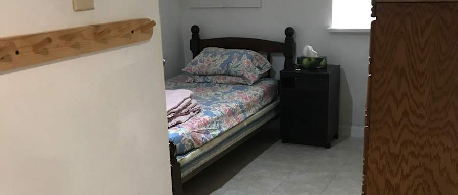 Gwen's room