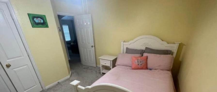 Naila's room