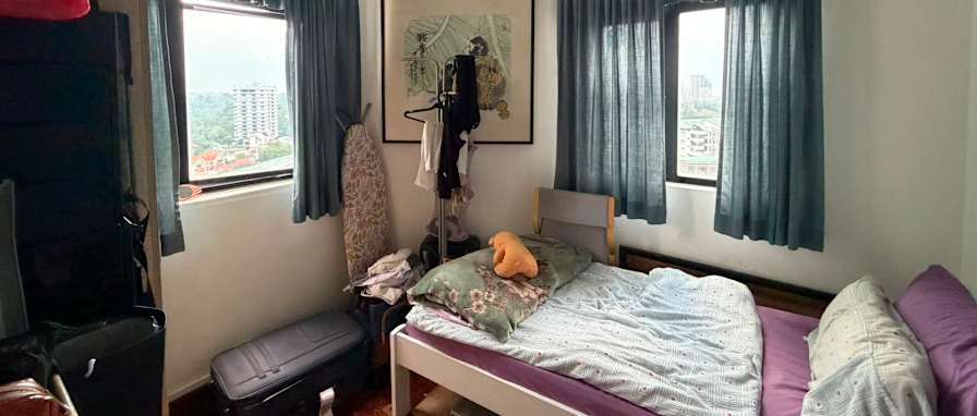 Stephanie Liu's room