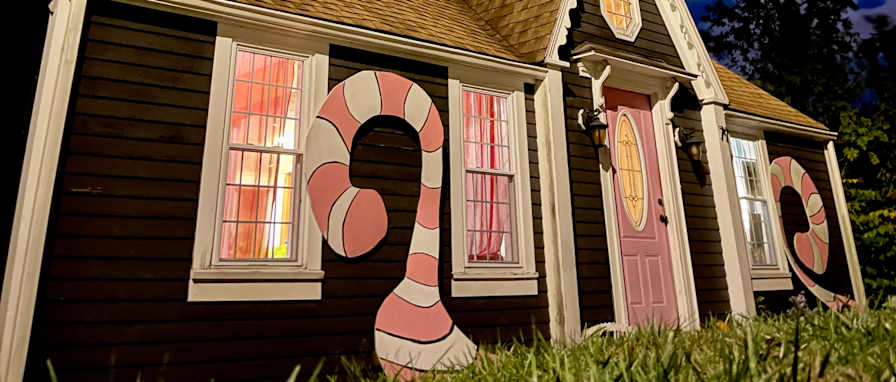 sarah loscutoff's room