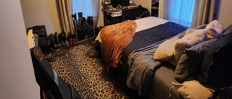 DeA's room